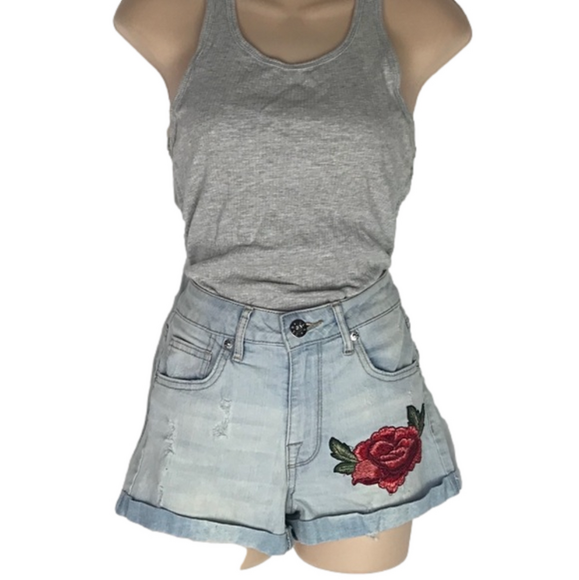 U2B - Urban Basics - Distressed Jean Shorts - Picture 4 of 10